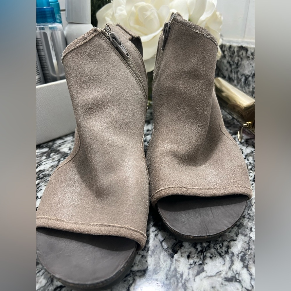 Otbt Open Toe Booties - image 5